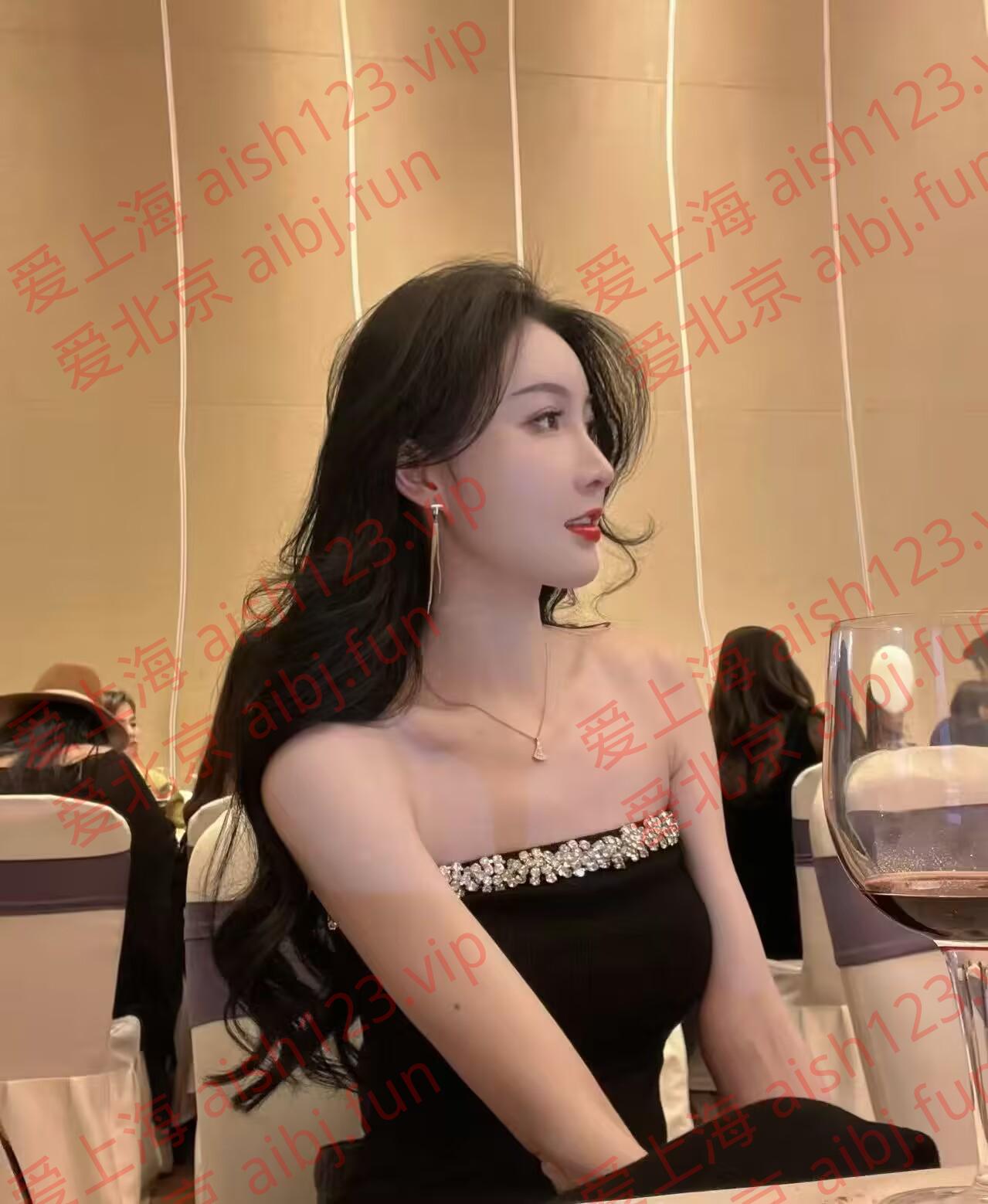 3CED90CC5E28900BD27C43CBAC4F804F.jpg
